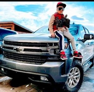 Meet your Posher, Jonathan